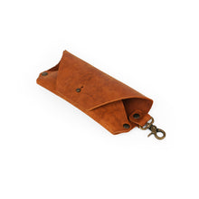 Load image into Gallery viewer, Saddle Leather Sunglasses Case