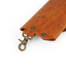 Load image into Gallery viewer, Saddle Leather Sunglasses Case