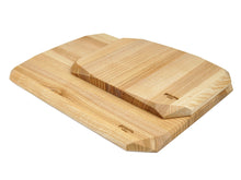 Load image into Gallery viewer, Wooden Cutting Board "Modern Flat" (2 sizes)