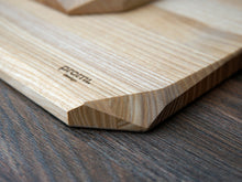 Load image into Gallery viewer, Wooden Cutting Board "Modern Flat" (2 sizes)