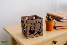 Load image into Gallery viewer, Candle holder - wooden candle holder