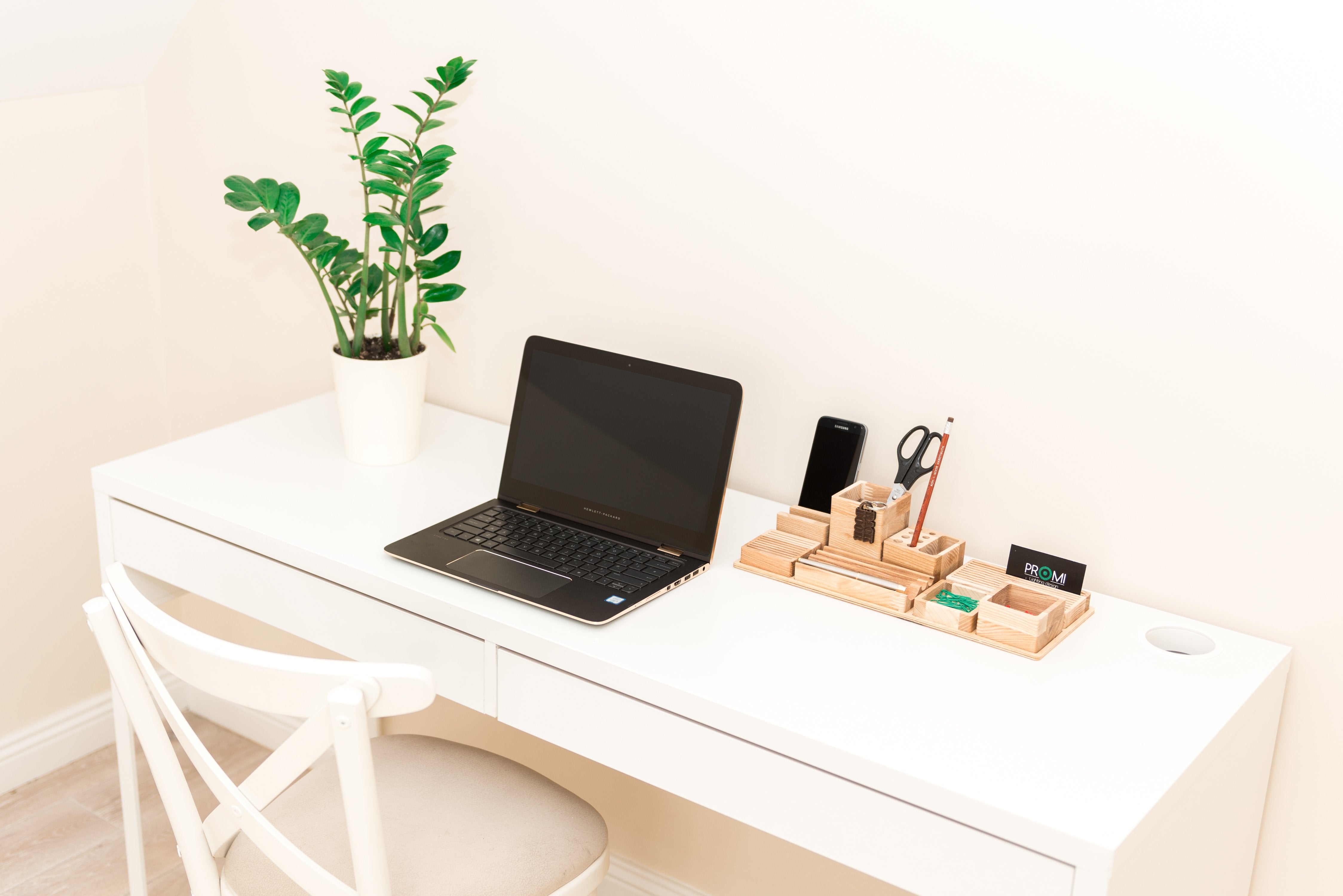 You will have all your small necessary things, credit cards, pens, pencils, phone and other small necessary things perfectly organized right where you need them -in front of your eyes on the desk.