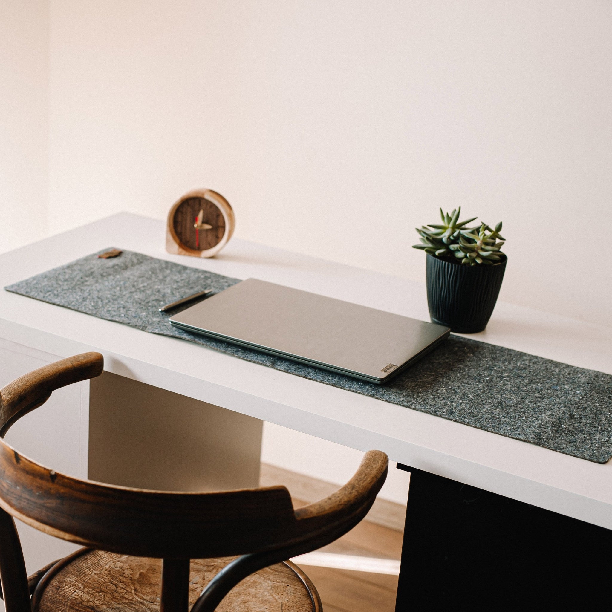Foldable Computer Mat XXL Felt Mat - Felt Laptop Mat, Large Computer Mouse Mat – PromiDesign.com